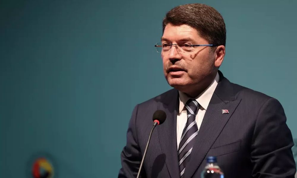 Bakan Tunç: Milletimiz Demokratik ve Sivil Bir Anayasa Hak Ediyor