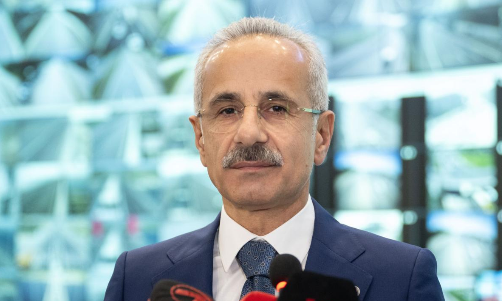 Bakan Uraloğlu’ndan İstanbul Havalimanı Açıklaması