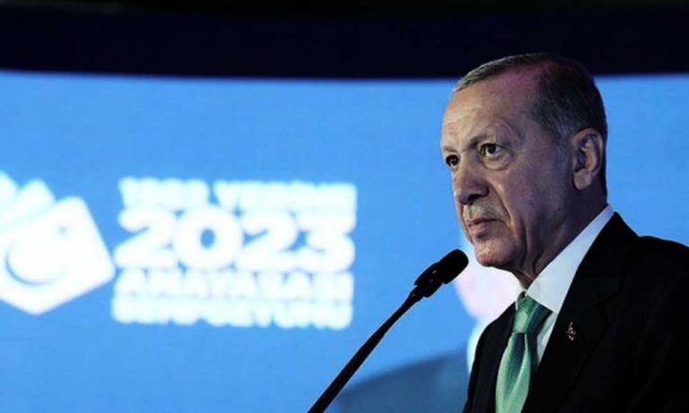 Erdoğan: Yeni Anayasa Yapılana Kadar Mücadeleye Devam