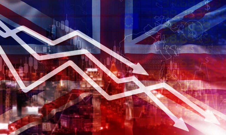 İngiltere Ekonomisi Temmuz’daki Daralması ile Beklentiyi Aştı