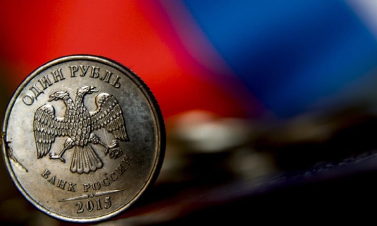 Rusya, Yılın ilk 8 Ayında 2,3 Trilyon Ruble Bütçe Açığı Verdi