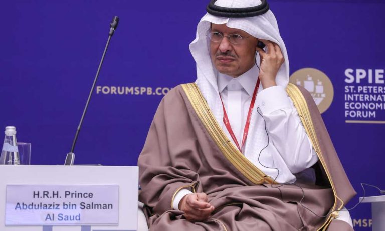 Suudi Enerji Bakanı: Kesintiler Petrol Fiyatını Artırmak için Değil