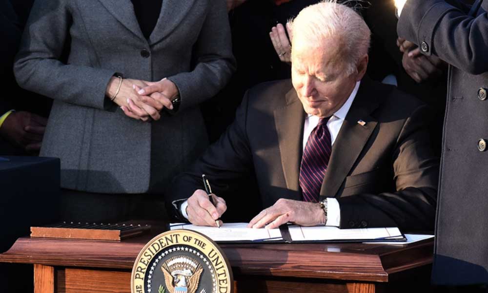 ABD’de Bütçe Belirsizliği Kritik Dönemeçte Çözüldü