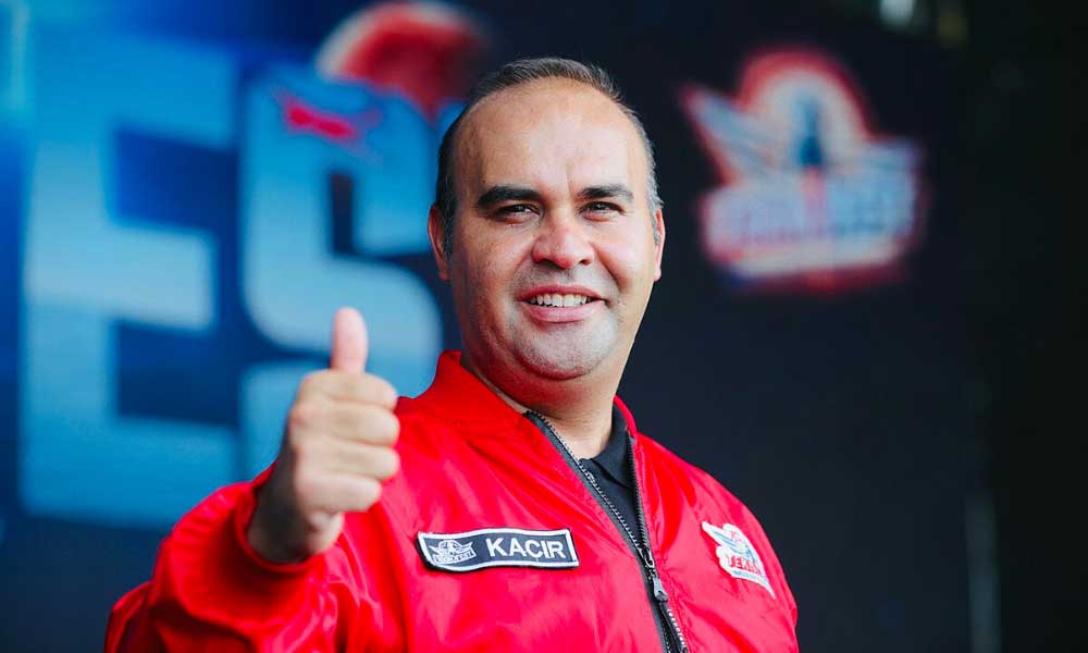 Bakan Kacır Sanayide Çarkların Hızlı Döndüğünü Söyledi