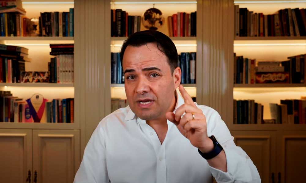 Demirtaş, Akbank’tan Ayrılık Haberine Açıklık Getirdi