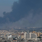 İsrail Gazze’yi Denizden de Vurmaya Başladı