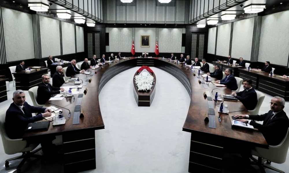 Kabine Yarın Toplanıyor: Gündem Sıcak!