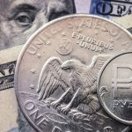 Rus Ekonomistler Ruble için Ocak Ayını İşaret Etti