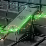 Yeşil Mumlara Tutunan Gümüş için Değerlendirme Geldi