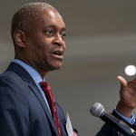 FED Başkanı’ndan Kritik Faiz İndirimi Açıklaması