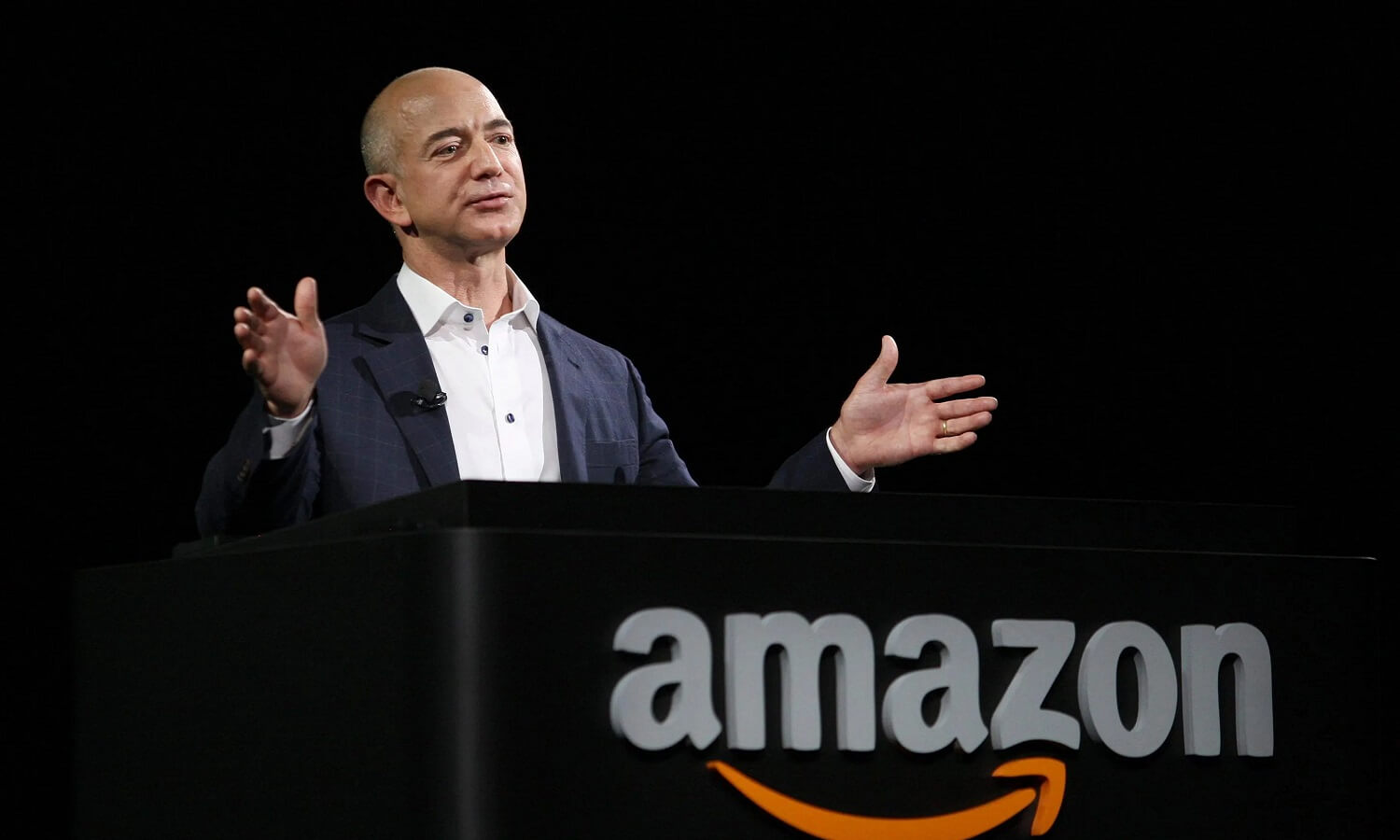 Jeff Bezos’un Sattığı Amazon Hissesi 50 Milyona Ulaştı