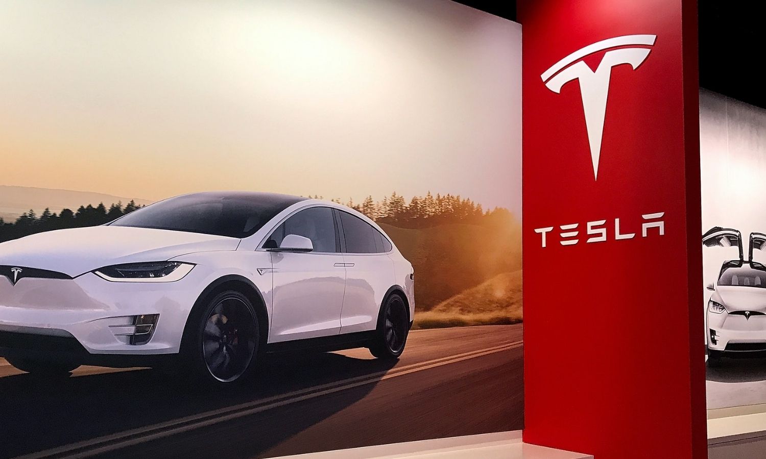 Tesla Avrupa’daki İlk Fabrikasından “Gönüllü” 400 Kişiyi Çıkaracak