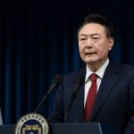 Güney Kore’de bir ilk: Görevdeki başkan tutuklandı!