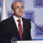 Şimşek cari denge için güçlenen dolar ve petrole dikkat çekti