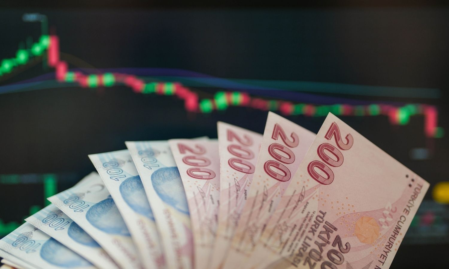 Hisseleri 1,5 yılın dibine vuran şirketten alacak açıklaması