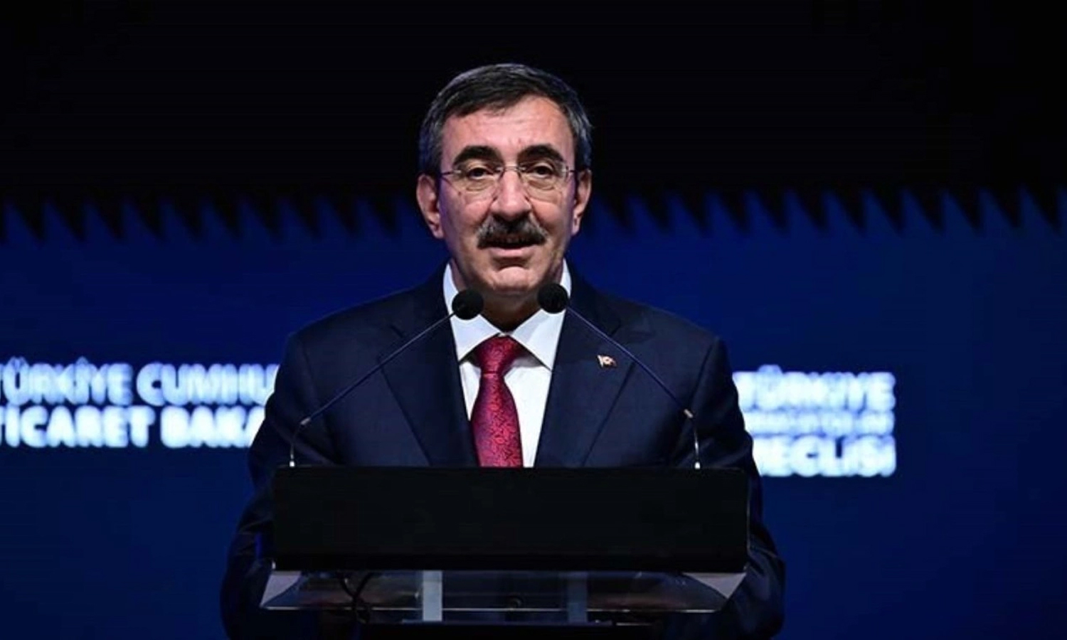 Cevdet Yılmaz: Enflasyonu tek haneye düşürmede kararlıyız