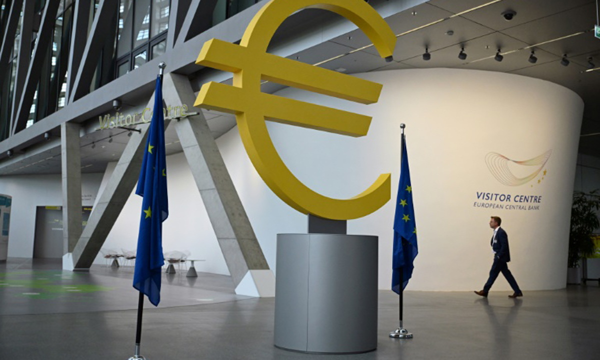Euro Bölgesi’nde enflasyon geriliyor ama tehlike geçmiş değil