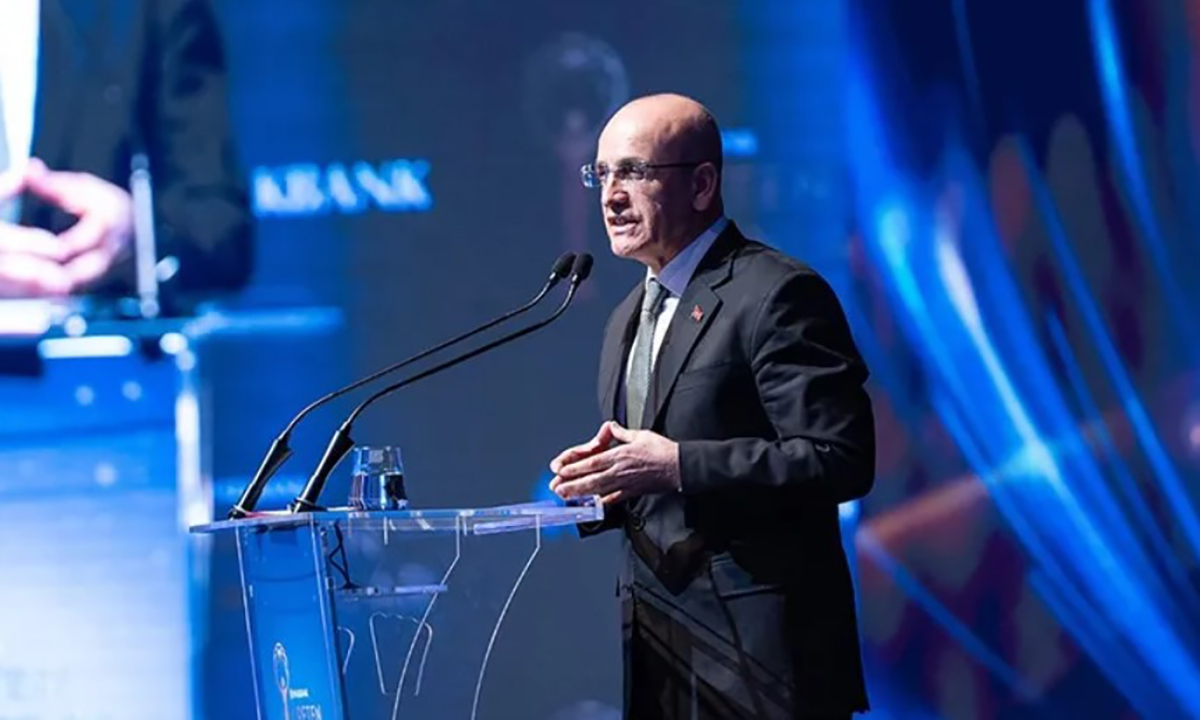 Şimşek’ten piyasalara güvence: Dalgalanma geçici