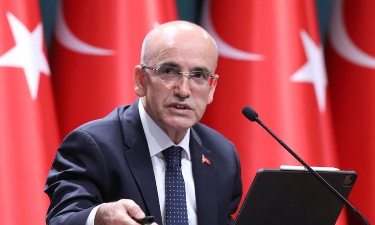 Şimşek: Petrol fiyatları dezenflasyona katkı sağlayacak