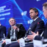 Bakan Bayraktar: Enerji fiyatlarında denge beklentimiz sürüyor