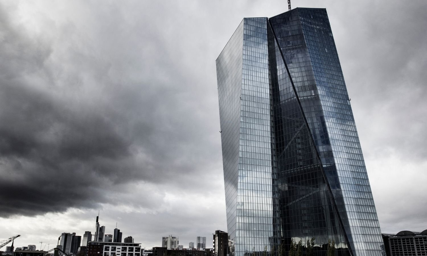 ECB/Nagel: Avrupa Merkez Bankası ikisini de yapmamalı!