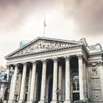 İngiltere Merkez Bankası faiz indiriminde dikkatli olmalı