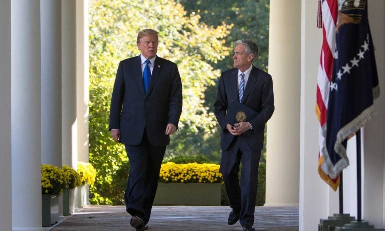 Trump: Fed Başkanı Powell aptal ve inatçı
