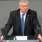 Alman siyasetçiden Trump’a tarife uyarısı: Bedelini ABD’liler öder