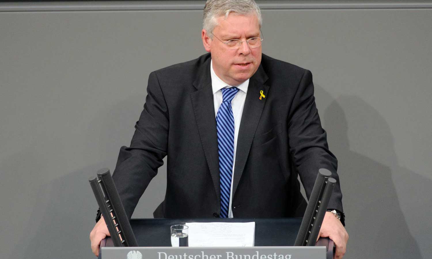 Alman siyasetçiden Trump’a tarife uyarısı: Bedelini ABD’liler öder