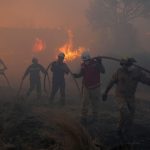 Bakan Yumaklı: Çeşme’deki yangın kontrol altına alındı