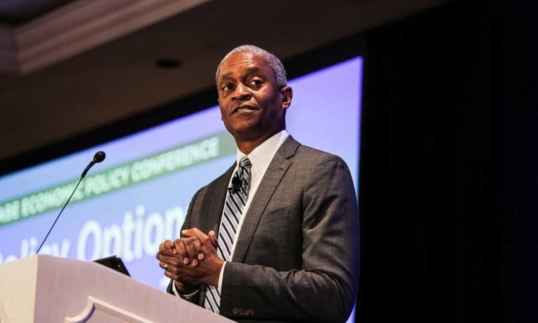 Fed/Bostic: Politikada büyük değişiklik için uygun zaman değil
