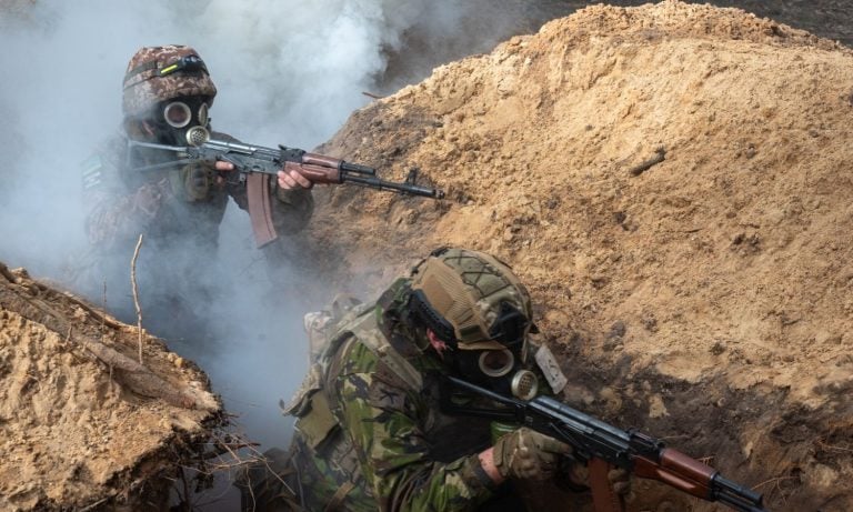 Hollanda Savunma Bakanı: Rusya kimyasal silah kullanıyor
