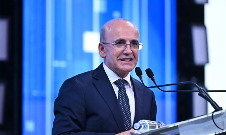 Şimşek: Sanayide güçlü bir yıllık büyüme bekliyoruz