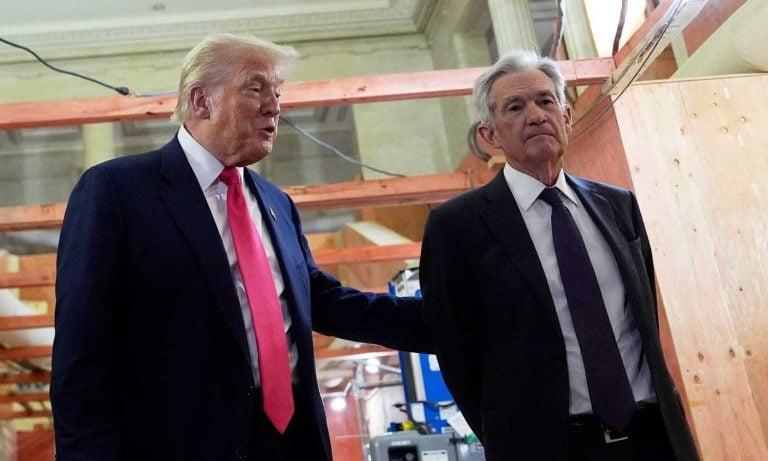 Trump’tan Powell’a sert sözler: Yine geç kaldı