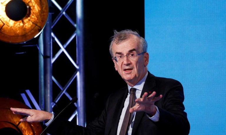 Villeroy: ECB gelecekteki faiz kararlarında açık olmalı