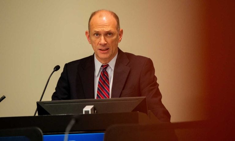 Fed yetkilisi Goolsbee’den temkinli mesaj: Veriler daha net olmalı