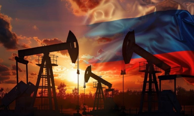 Rusya’nın petrol geliri, zayıf fiyatlar ve güçlü ruble ile azaldı