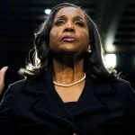 Trump’ın Cook’u görevden alma girişimi mahkemede engellenebilir