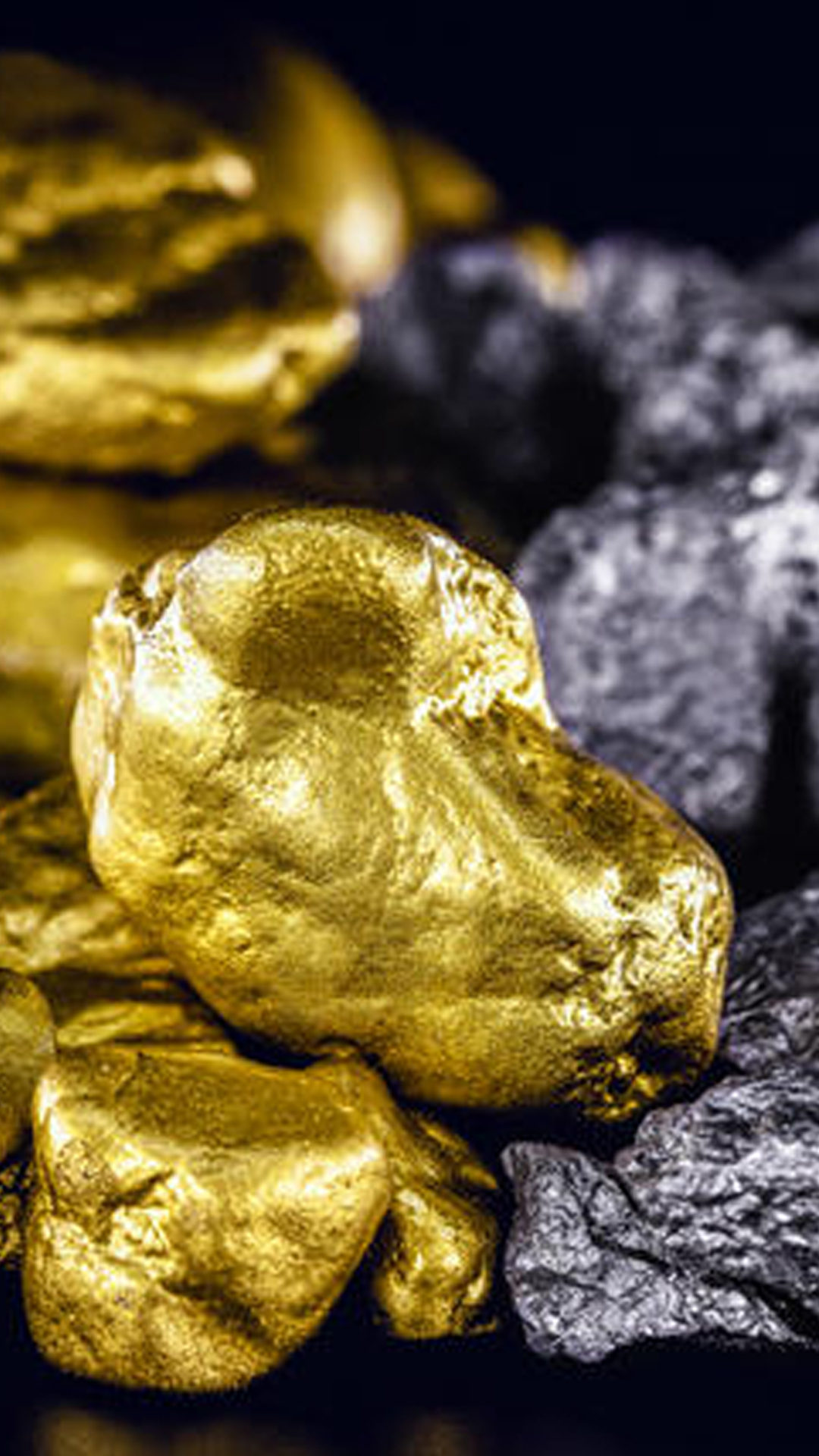 Uzman gümüş için “riskli” dedi! Altın için yıl sonu hedefi ne?