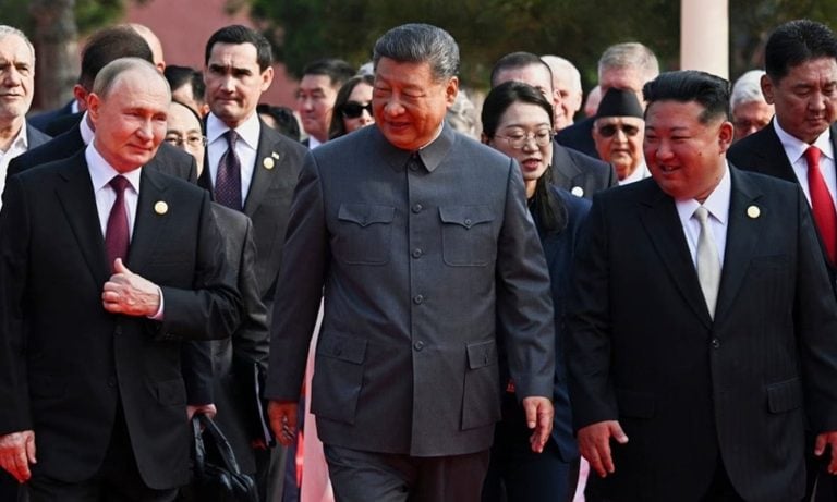 Xi, Putin ve Kim aynı karede: Trump’tan “ABD’ye komplo” yorumu