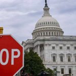 ABD’de siyasi kriz büyüyor: Demokrat eyalet fonları durduruldu