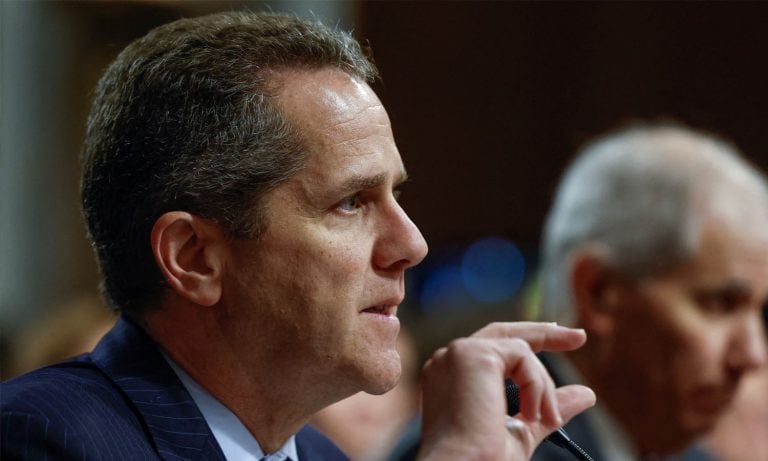 FED/Barr: Faiz indirimleri konusunda temkinli olunmalı