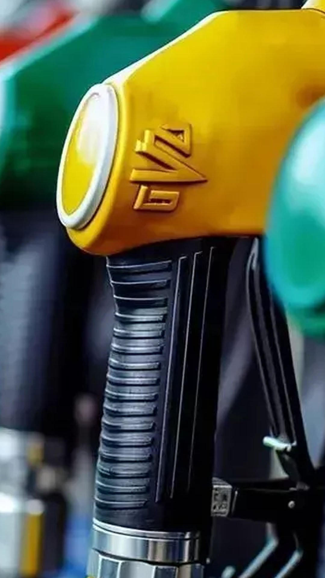 Motorine 2 liradan fazla zam geliyor! Petrol fiyatları etkili oldu