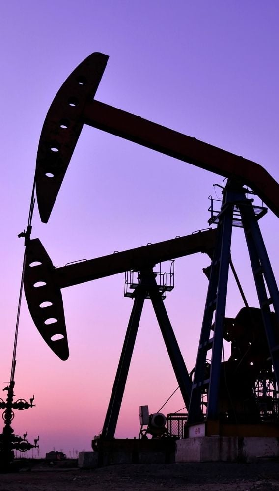 Petrol fiyatları arz fazlası etkisiyle 5 ayın dibine vurdu