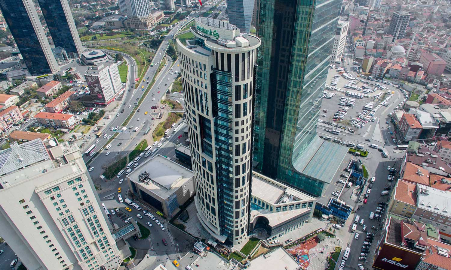 Şeker GYO iskan aşamasını tamamladı: Kule ofisleri rezidansa dönüşüyor