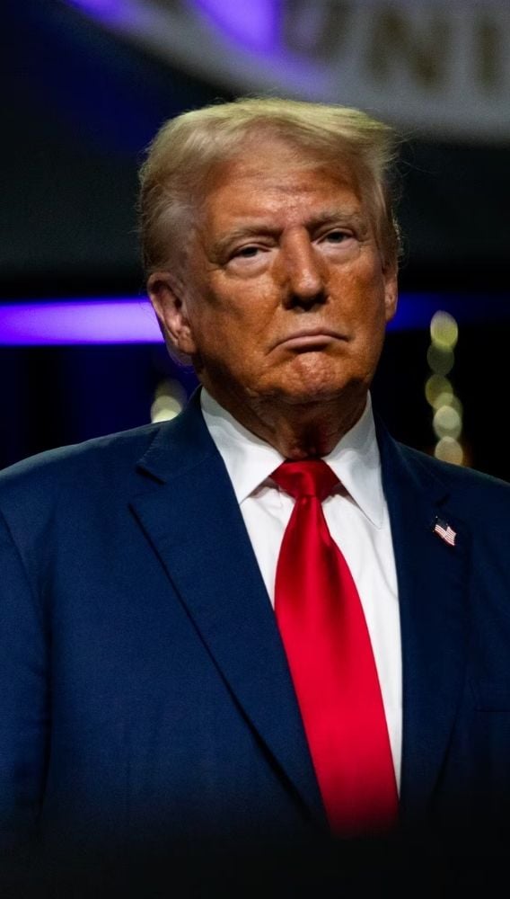 Trump’tan Kanada’ya yüzde 10 ek gümrük vergisi
