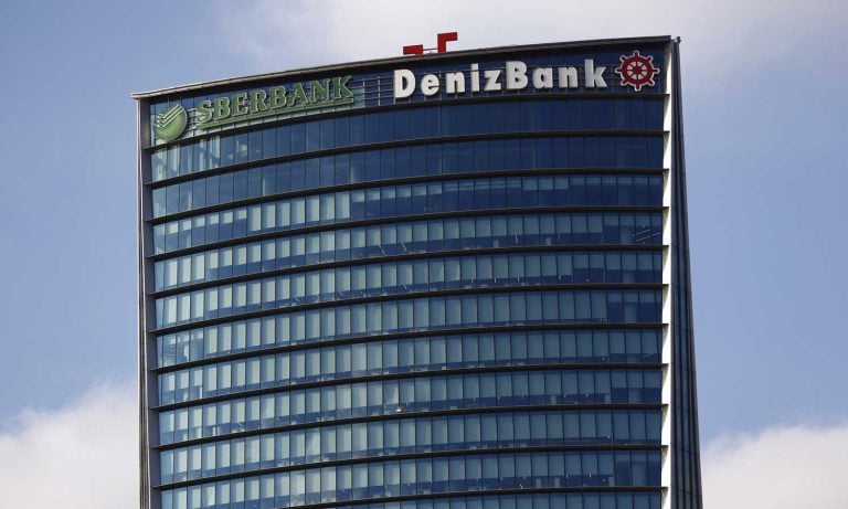 DenizBank sendikasyon kredisi ile 800 milyon doları aşan kaynak sağladı