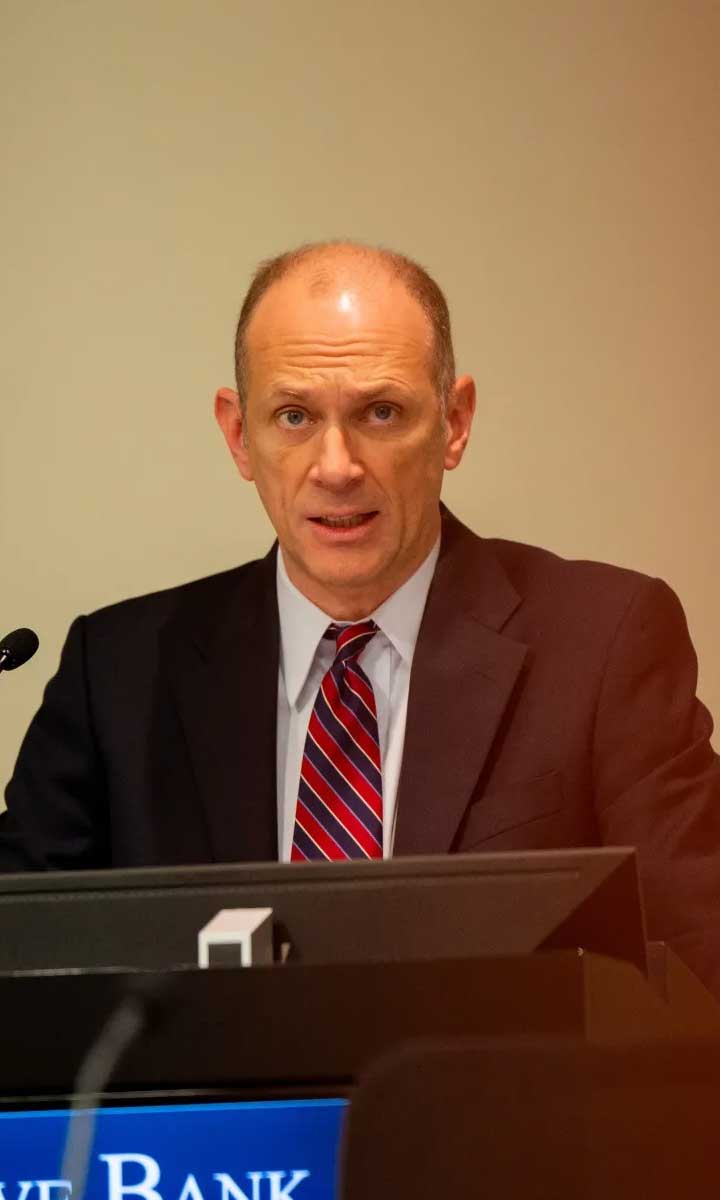 Fed/Goolsbee: Enflasyon verileri gelmeden faiz indirimine tedbirliyim