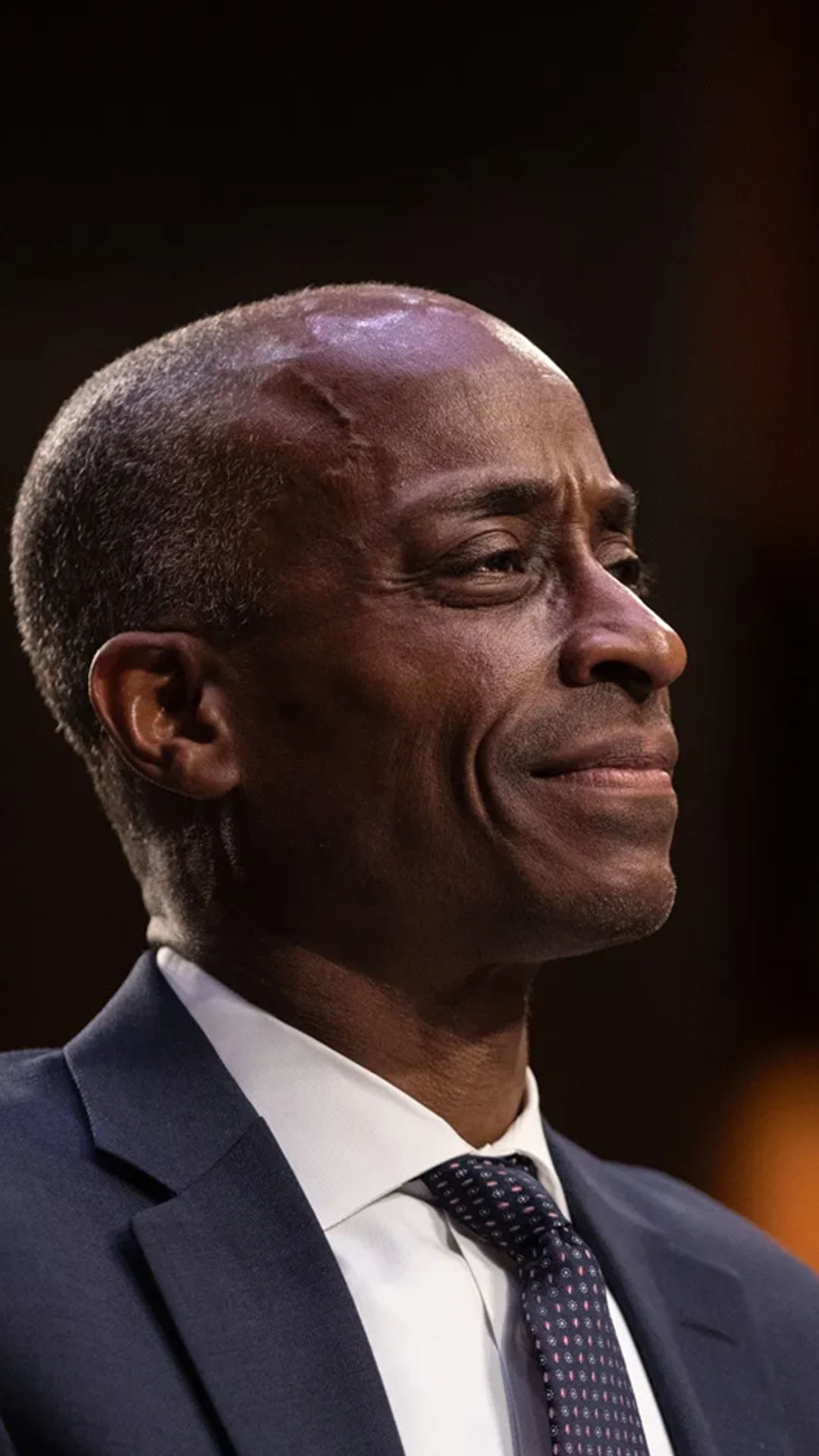 FED üyesi Jefferson’dan faiz mesajı: Temkinli olmalıyız