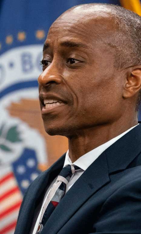 Fed üyesi Jefferson'dan faiz mesajı: Yavaş ilerleme zamanı